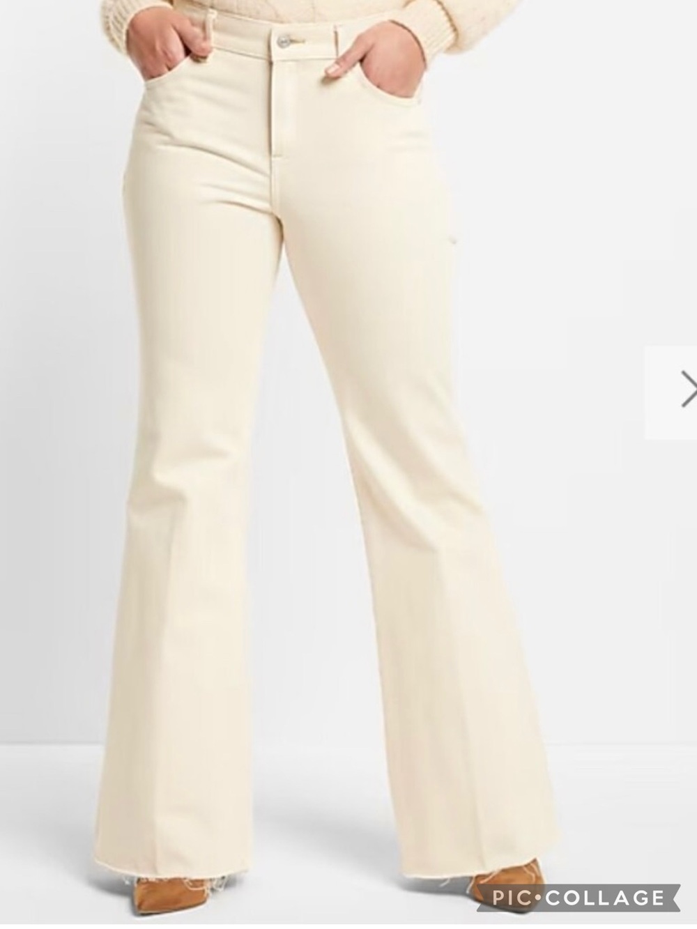 Express 70’s Flare Bell Bottom Mid-rise Cream Fray Hem Jeans 10R